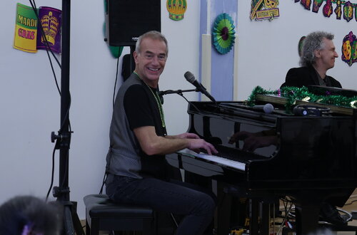 Jennings celebrates Mardi Gras with Mike Petrone Band